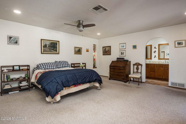 4000 Senna Drive, Las Cruces, NM 88011