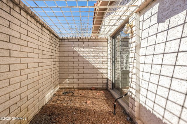 4000 Senna Drive, Las Cruces, NM 88011