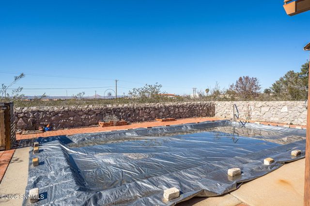 4000 Senna Drive, Las Cruces, NM 88011