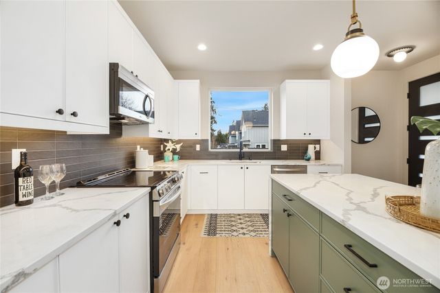 8106 126th Avenue NE, Kirkland, WA 98033