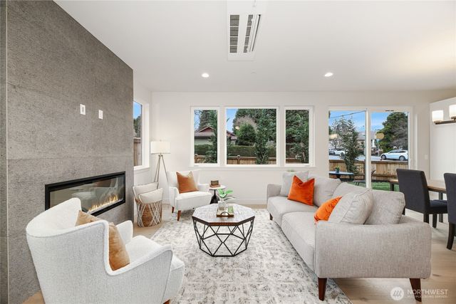 8106 126th Avenue NE, Kirkland, WA 98033