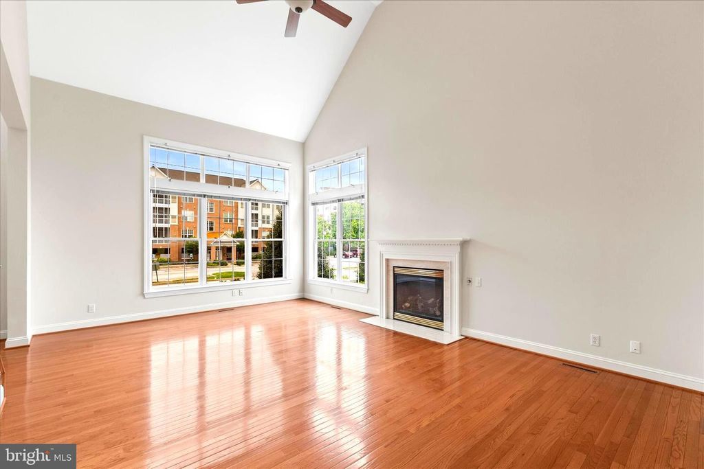 Image 18 of property listing at 1101 TURNBERRY LN, York, PA 17403