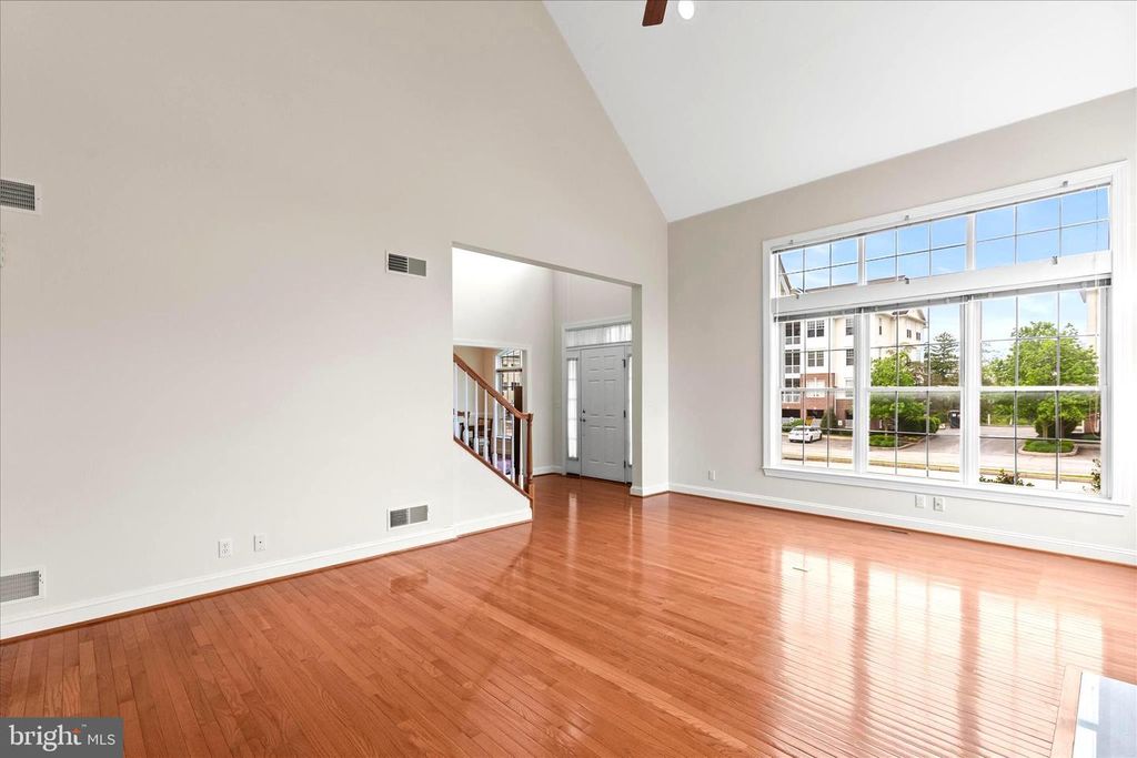Image 19 of property listing at 1101 TURNBERRY LN, York, PA 17403