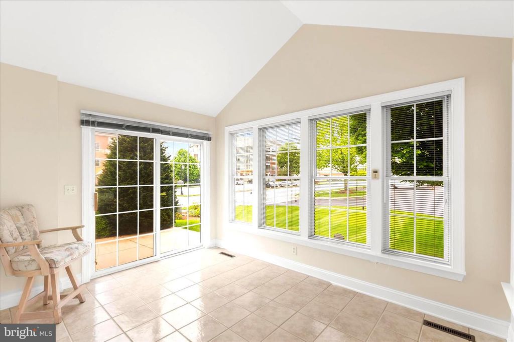 Image 29 of property listing at 1101 TURNBERRY LN, York, PA 17403