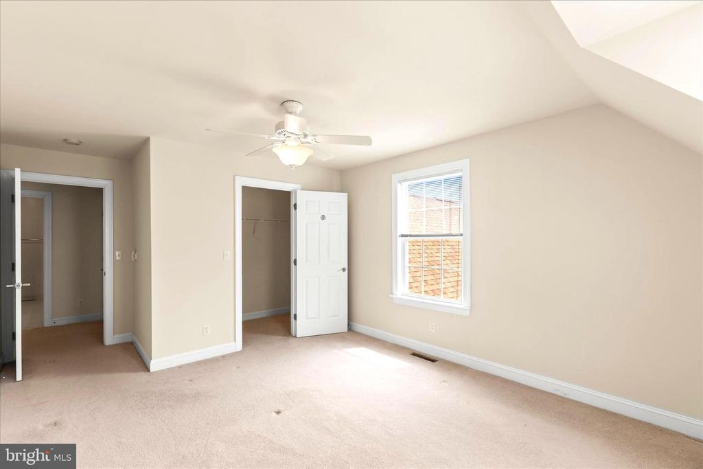 Image 38 of property listing at 1101 TURNBERRY LN, York, PA 17403