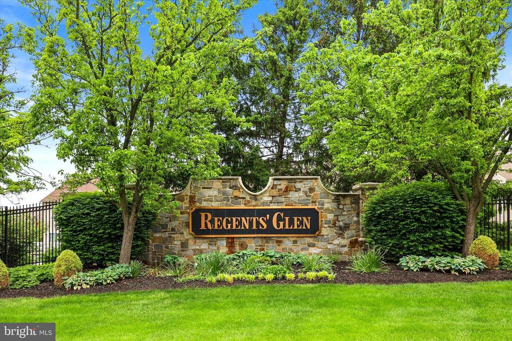 Image 55 of property listing at 1101 TURNBERRY LN, York, PA 17403