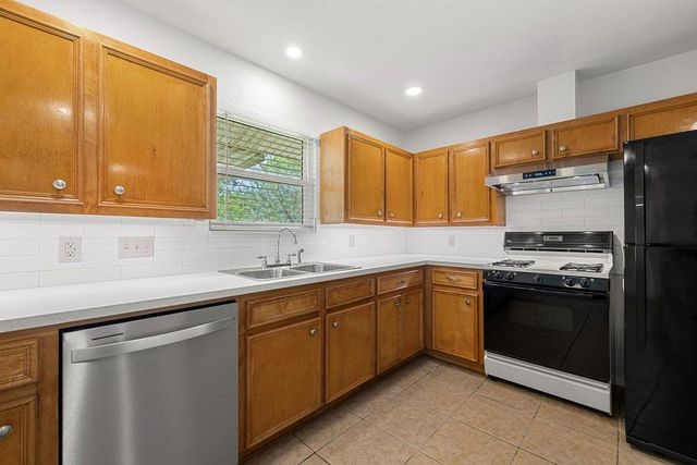2409 Glen Springs WAY, Austin, TX 78741