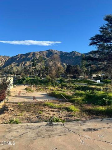 310 E Poppyfields Drive, Altadena, CA 91001