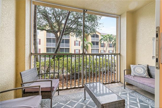 4121 Residence DR 303, Fort Myers, FL 33901