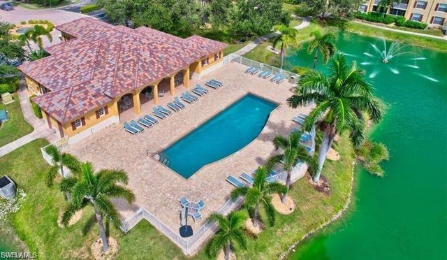 4121 Residence DR 303, Fort Myers, FL 33901