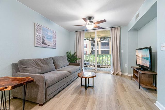 4121 Residence DR 303, Fort Myers, FL 33901