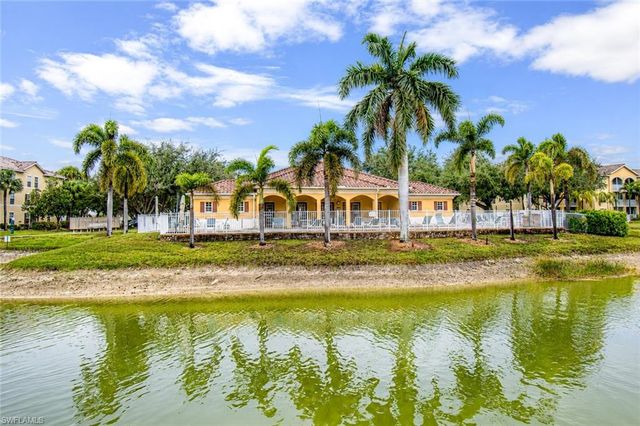 4121 Residence DR 303, Fort Myers, FL 33901
