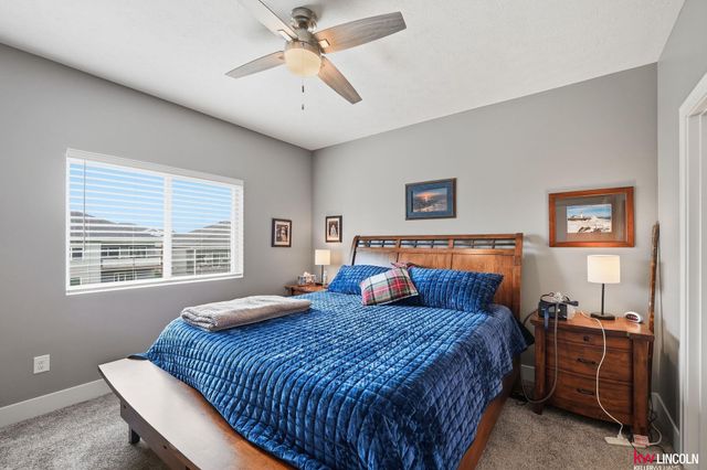 5013 W Hillsboro Drive, Lincoln, NE 68528