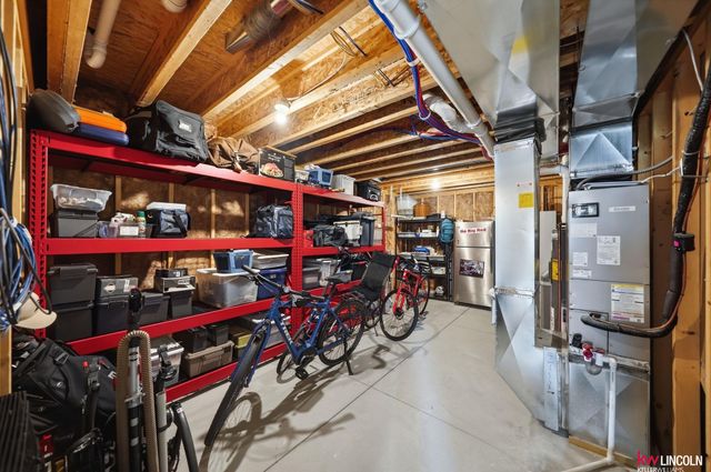 5013 W Hillsboro Drive, Lincoln, NE 68528