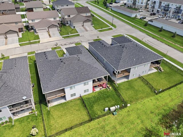 5013 W Hillsboro Drive, Lincoln, NE 68528