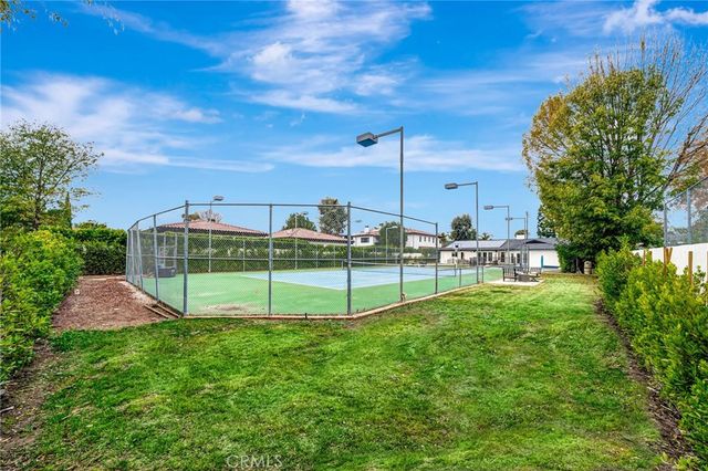 22914 Calvert Street, Woodland Hills, CA 91367