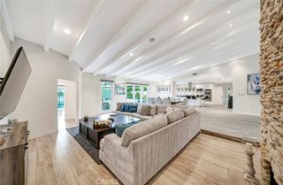 22914 Calvert Street, Woodland Hills, CA 91367