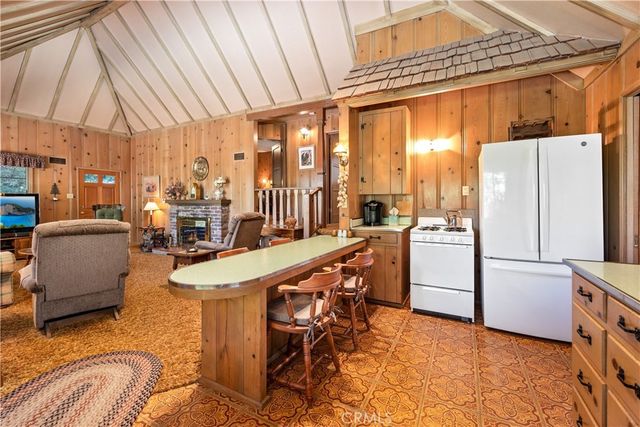 29059 Hook Creek Road, Cedar Glen, CA 92321