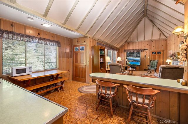 29059 Hook Creek Road, Cedar Glen, CA 92321