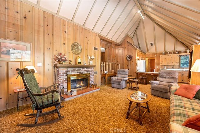 29059 Hook Creek Road, Cedar Glen, CA 92321