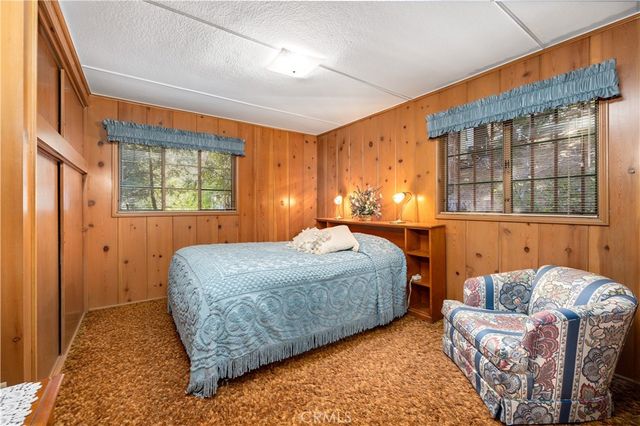 29059 Hook Creek Road, Cedar Glen, CA 92321