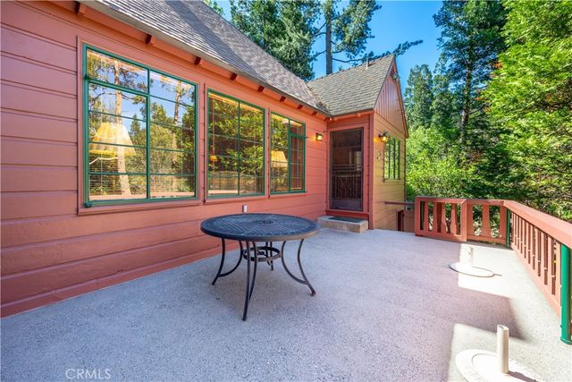 29059 Hook Creek Road, Cedar Glen, CA 92321