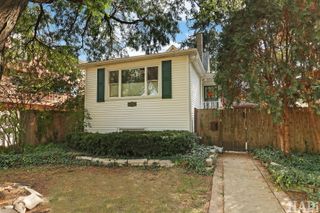 1751 DEWES Street, Glenview, IL 60025