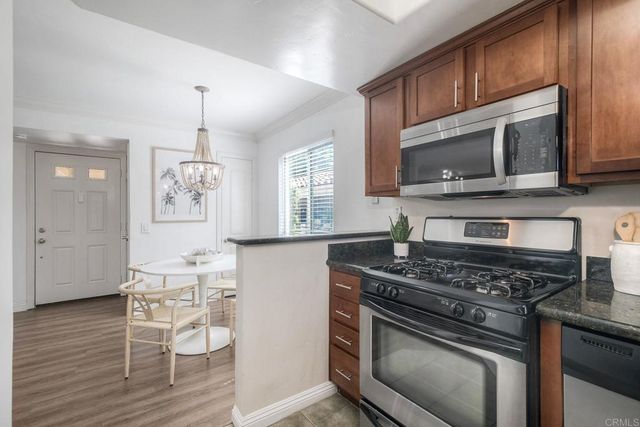 407 Sea Cliff Way, Oceanside, CA 92056