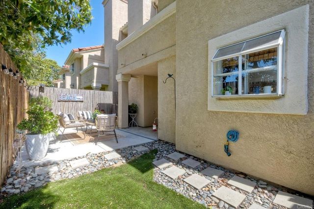 407 Sea Cliff Way, Oceanside, CA 92056