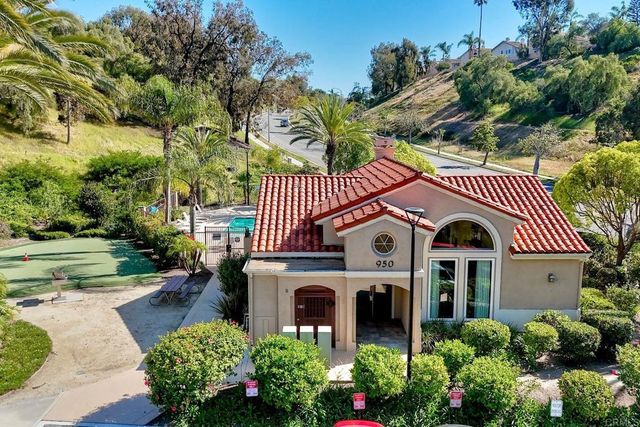 407 Sea Cliff Way, Oceanside, CA 92056