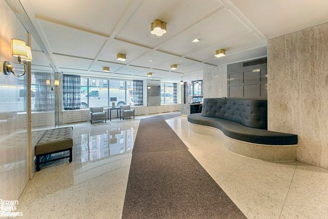 330 3rd Ave Apt 5L, New York City, NY 10010