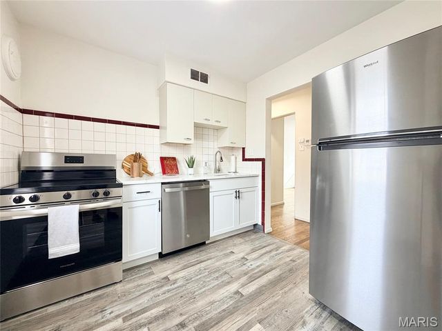 7176 Jamieson Avenue 1E, St Louis, MO 63109