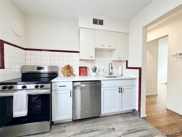 7176 Jamieson Avenue 1E, St Louis, MO 63109