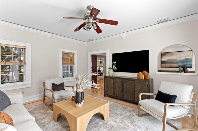 446 13TH AVENUE NE, St Petersburg, FL 33704