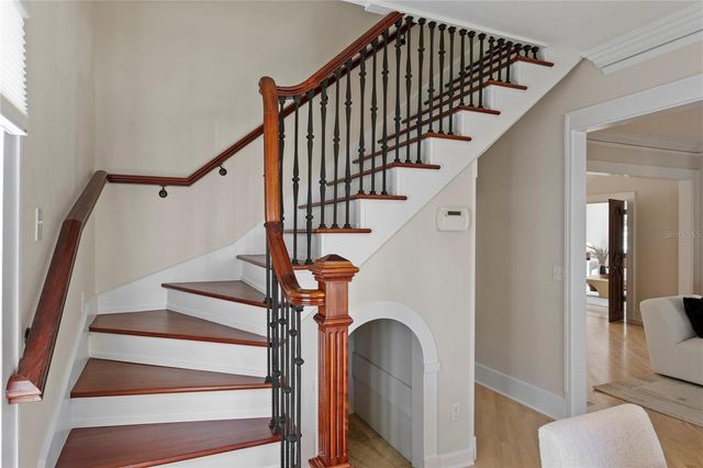 446 13TH AVENUE NE, St Petersburg, FL 33704