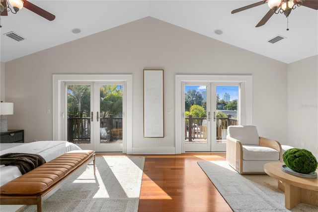 446 13TH AVENUE NE, St Petersburg, FL 33704