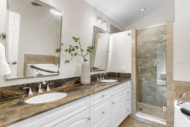 446 13TH AVENUE NE, St Petersburg, FL 33704