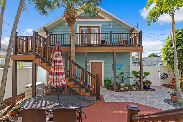 446 13TH AVENUE NE, St Petersburg, FL 33704