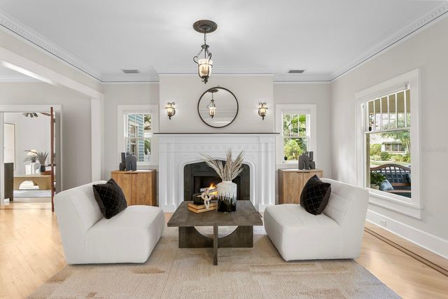 446 13TH AVENUE NE, St Petersburg, FL 33704