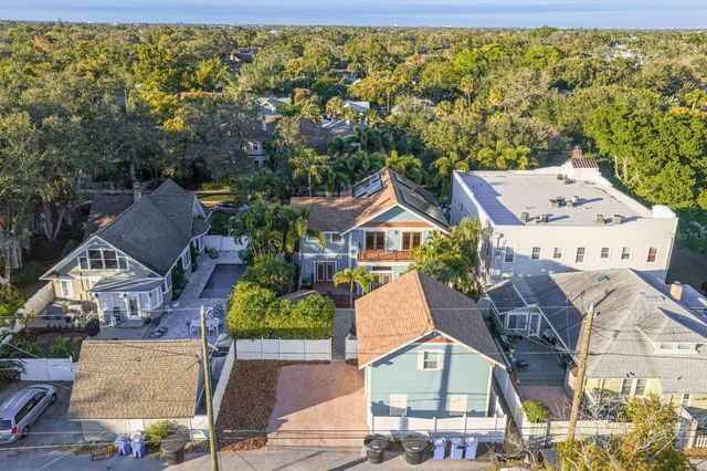 446 13TH AVENUE NE, St Petersburg, FL 33704