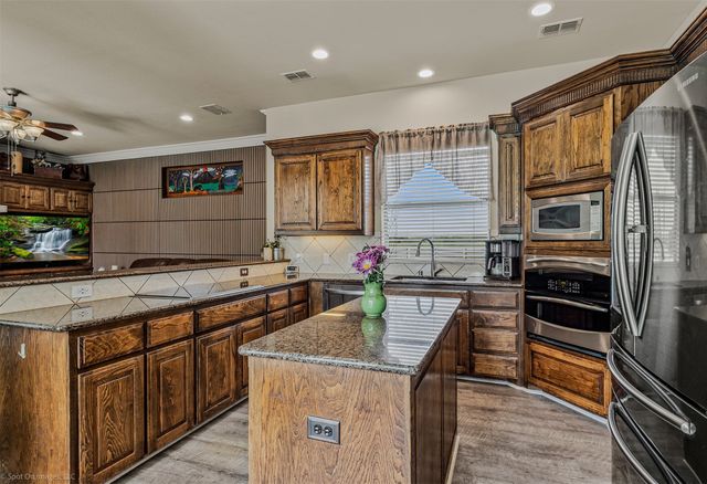 119 Equestrian Drive, Rockwall, TX 75032