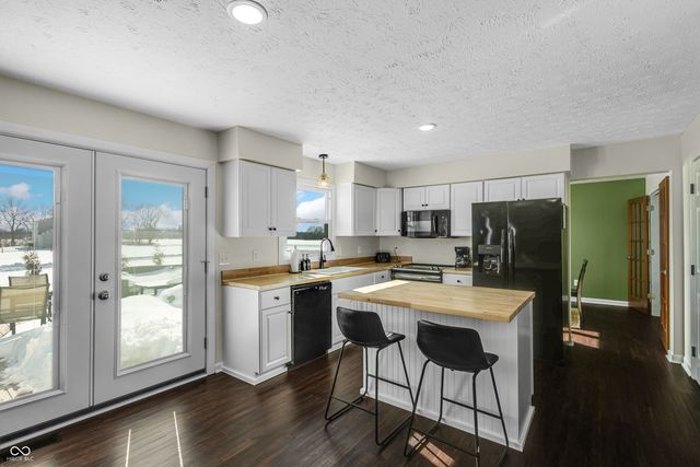 3981 W 1000 S, Pendleton, IN 46064