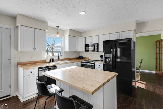 3981 W 1000 S, Pendleton, IN 46064