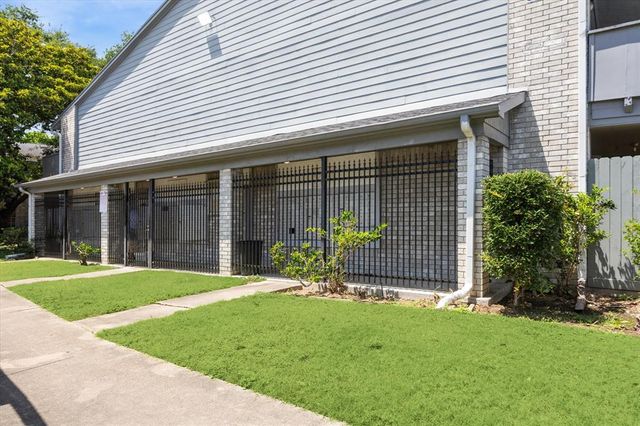 9700 Leawood Boulevard 216, Houston, TX 77099