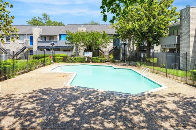 9700 Leawood Boulevard 216, Houston, TX 77099