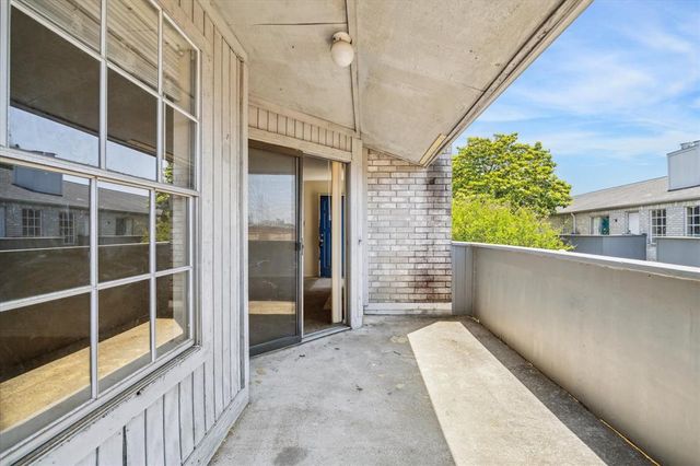 9700 Leawood Boulevard 216, Houston, TX 77099
