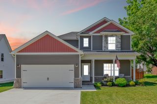 1114 Johnson St, Burns, TN 37029