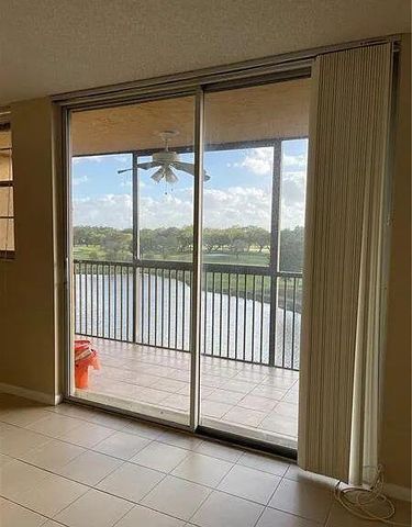 3001 W Rolling Hills Circle, Davie, FL 33328