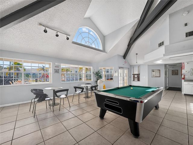 5005 LAGUNA BAY CIRCLE 22, Kissimmee, FL 34746