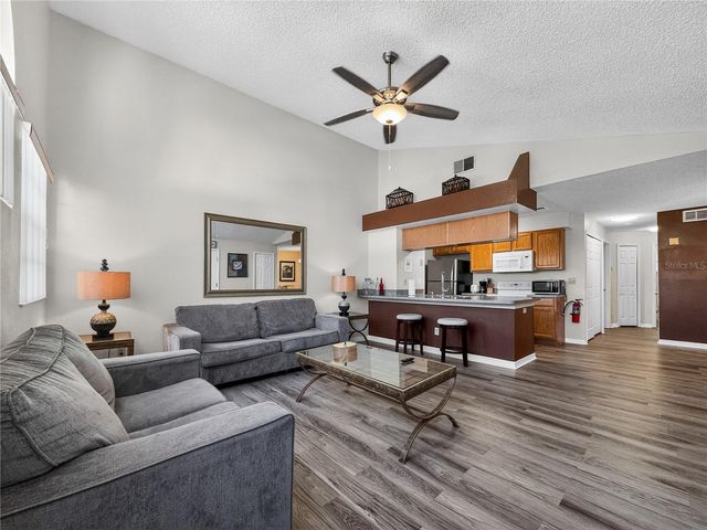 5005 LAGUNA BAY CIRCLE 22, Kissimmee, FL 34746